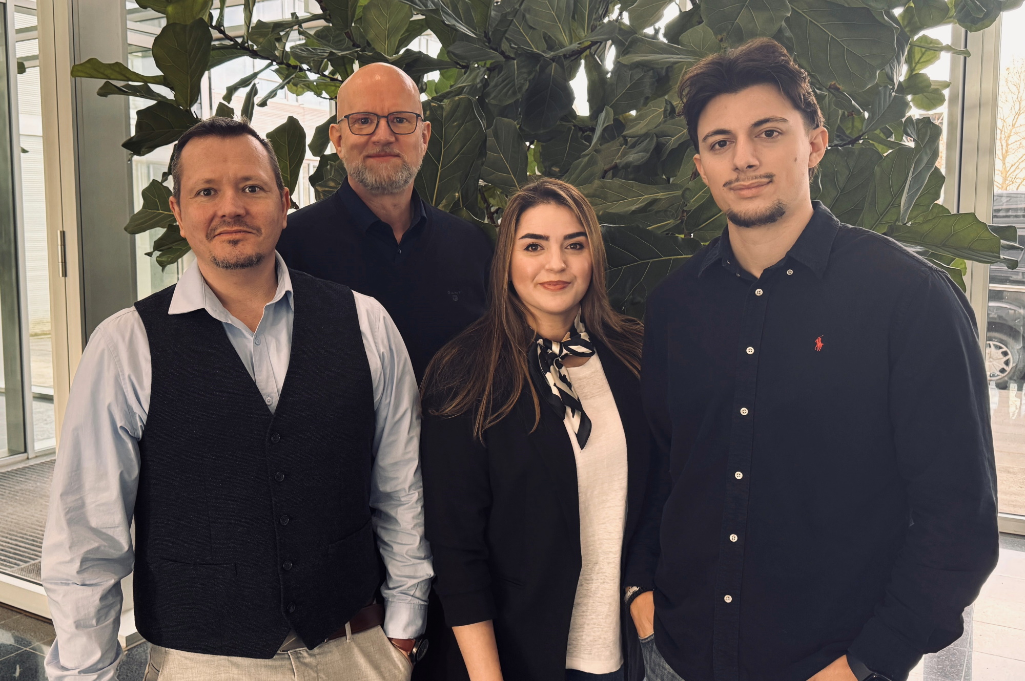 Unser PEAG Personal-Team in Hamburg (von links): Key Account Manager Ronny Neubert, Holger Knetsch, Mitglied der Geschäftsleitung, Recruiting Specialist Nuray Yilmazer und Account Manager Antonij Mihajloski